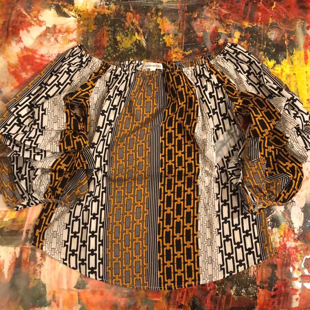 Roommates off the shoulder Blouse